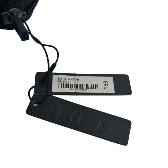 NWT SKIMS One Neoprene Travel Zip Bag Black - Picture 7 of 8